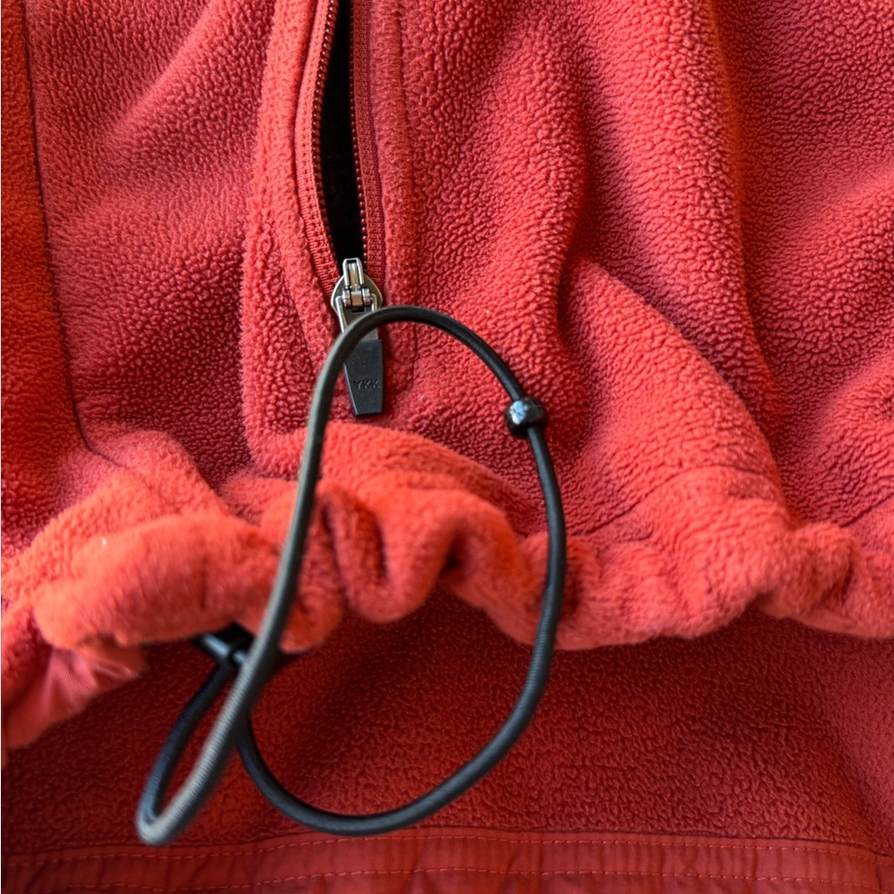 L.L. Bean Full Zip Fleece Vest - Picture 6 of 7